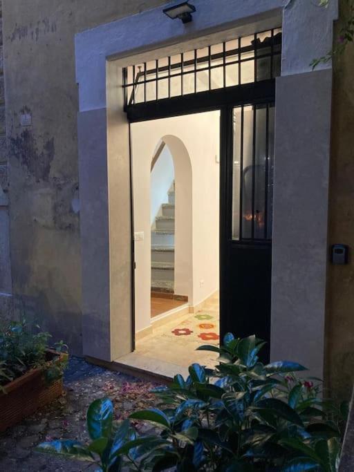 Bottega Augustea Duplex Apartment In Monti Roma Exterior foto