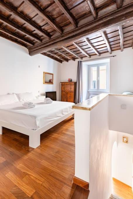 Bottega Augustea Duplex Apartment In Monti Roma Exterior foto